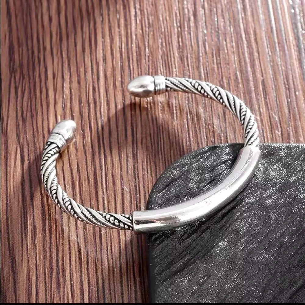 MEN’S SILVER CUFF BANGLE BRACELET - Picture 3 of 8